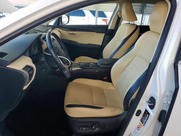 2015 LEXUS NX 200t Luxury