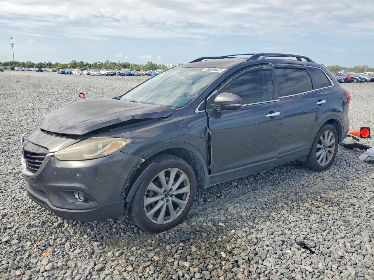 2015 MAZDA CX-9 — Front 3/4
