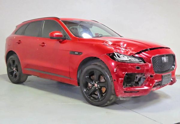 2017 JAGUAR F-PACE