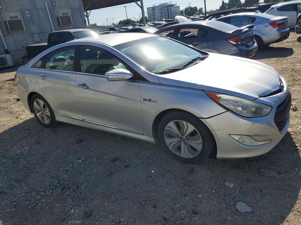 2013 HYUNDAI SONATA Hybrid / Hybrid Limited