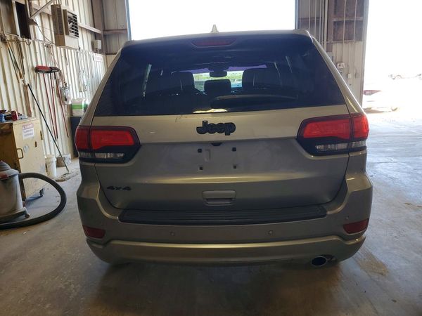 2020 JEEP GRAND CHEROKEE Laredo — DIRR