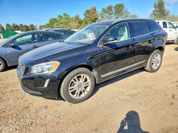 2015 VOLVO XC60 Platinum (non R design)