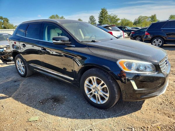 2015 VOLVO XC60 Platinum (non R design)