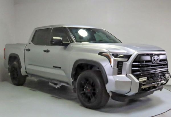 2025 TOYOTA TUNDRA