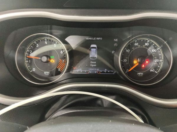 2015 JEEP CHEROKEE Trailhawk — ODOM