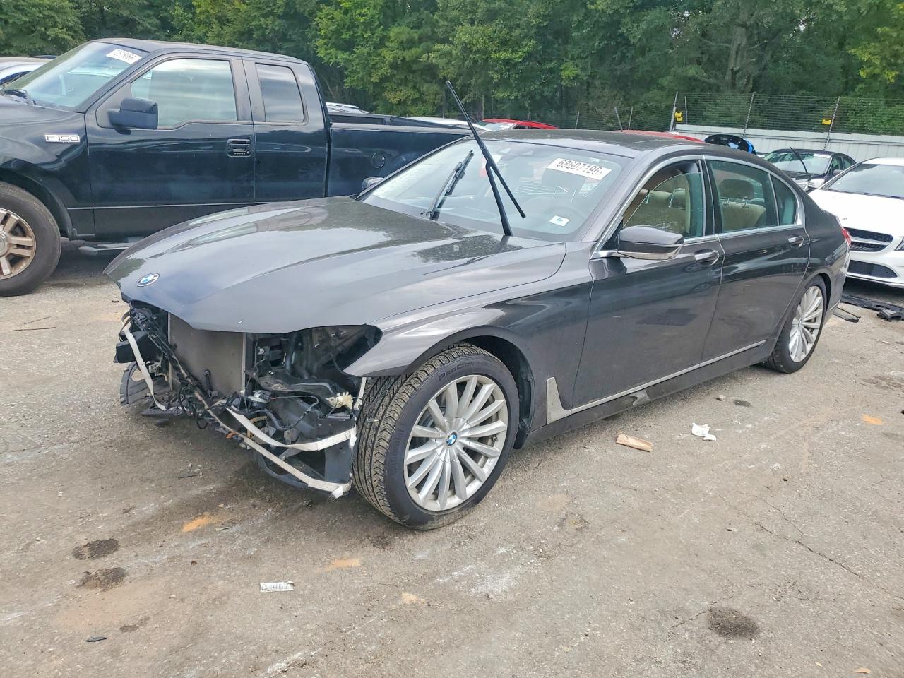 2016 BMW 740 — Front 3/4