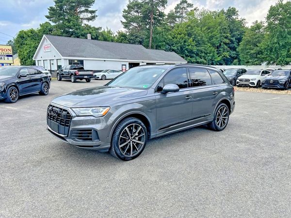 2021 AUDI Q7