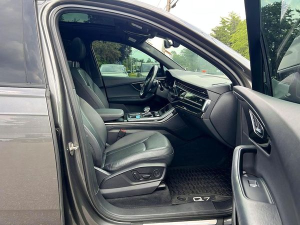 2021 AUDI Q7