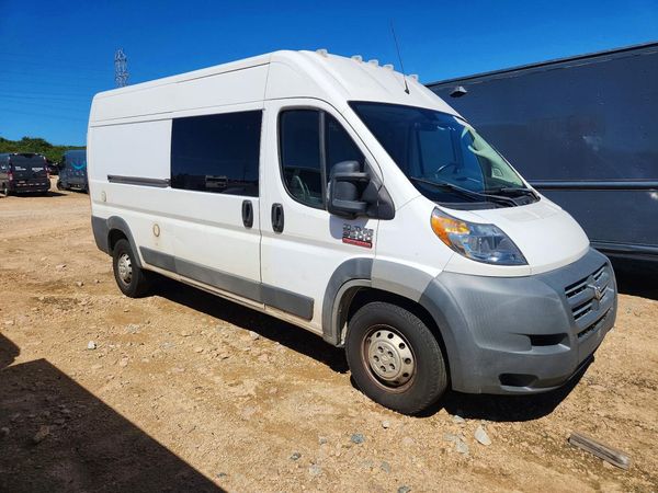 2018 RAM PROMASTER 3500 — Passenger 3/4