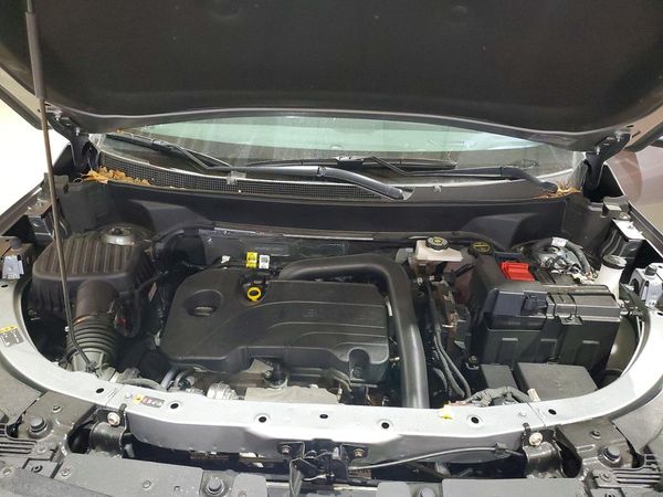 2026 CHEVROLET EQUINOX 2LT — Engine bay