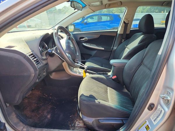 2013 TOYOTA COROLLA — DENT