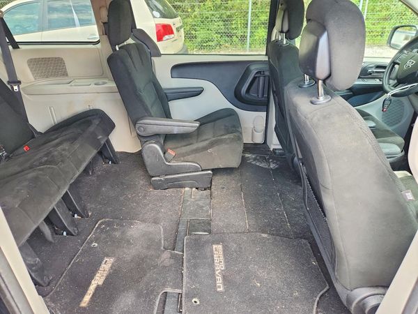 2015 DODGE GRAND CARAVAN SE