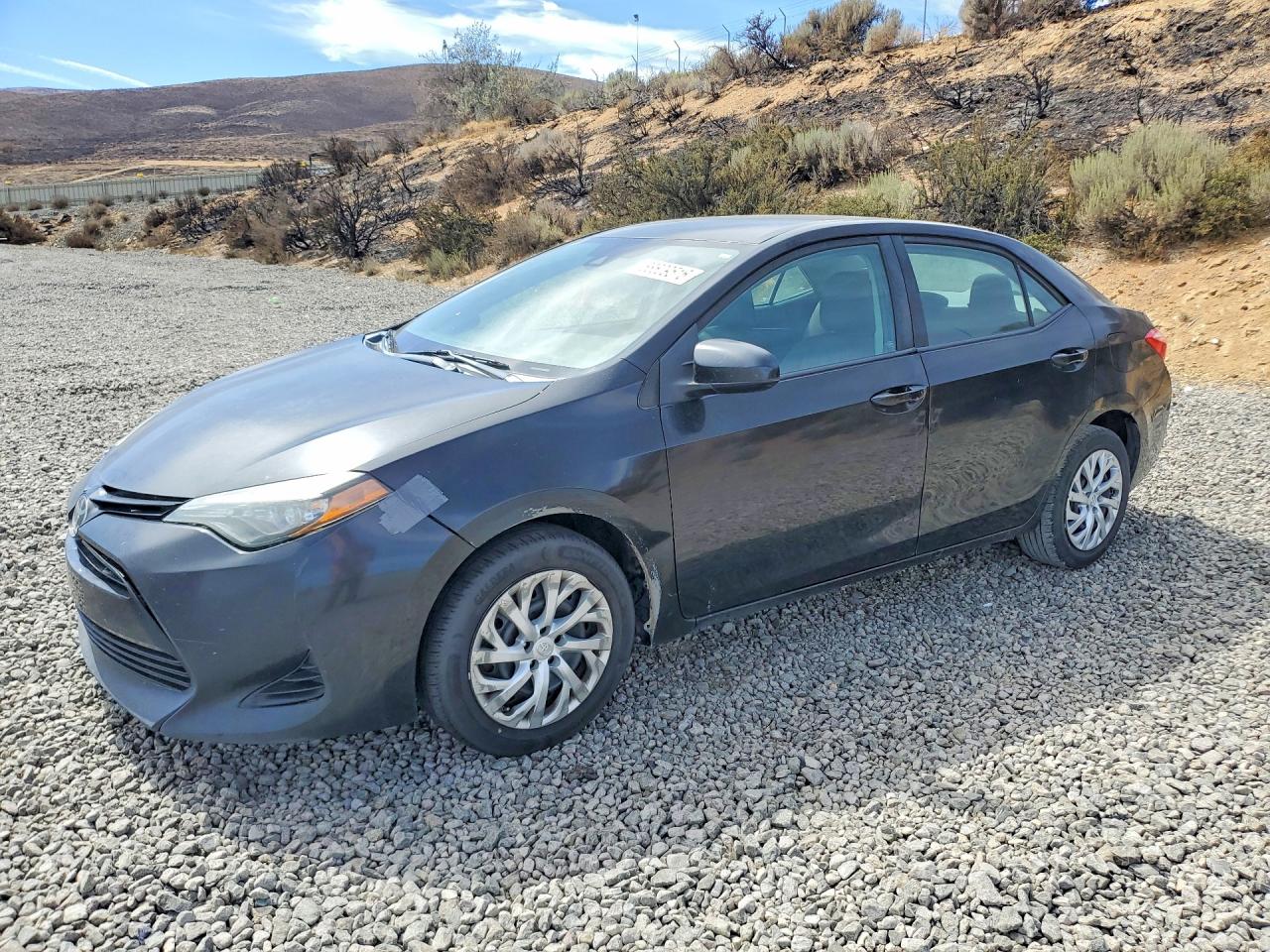 2017 TOYOTA COROLLA