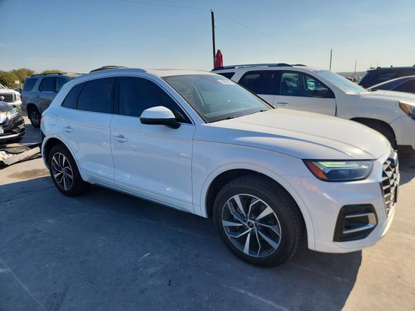 2021 AUDI Q5 — Passenger 3/4