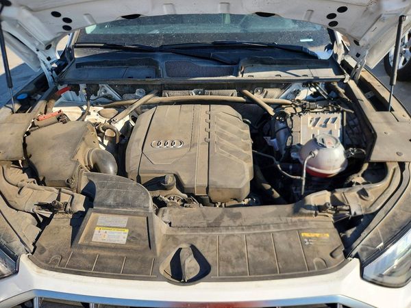 2021 AUDI Q5 — Engine bay