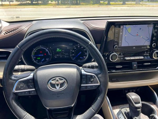 2021 TOYOTA HIGHLANDER Limited