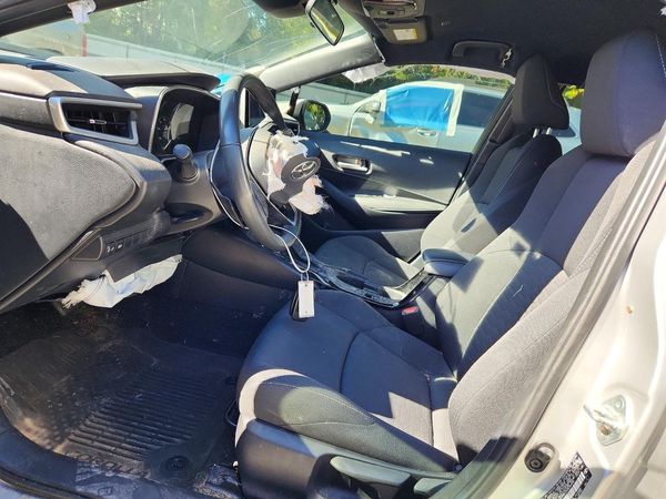 2025 TOYOTA COROLLA SE — DENT