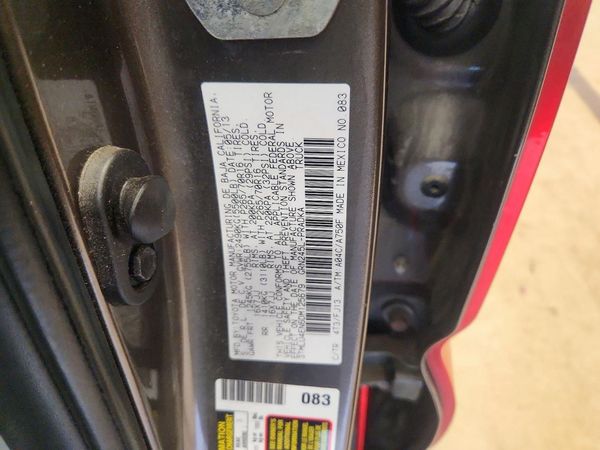 2013 TOYOTA TACOMA V6 Delux — VINS