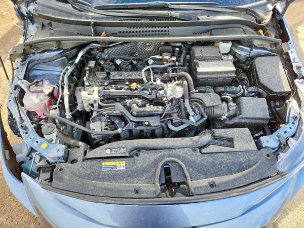 2025 TOYOTA COROLLA — Engine bay