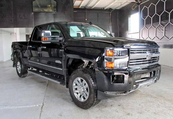 2019 CHEVROLET SILVERADO High Country
