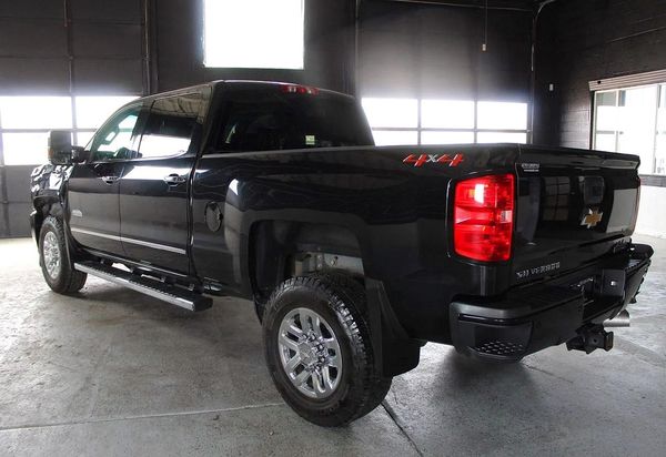2019 CHEVROLET SILVERADO High Country