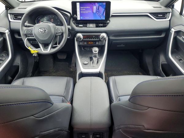 2025 TOYOTA RAV4 XSE