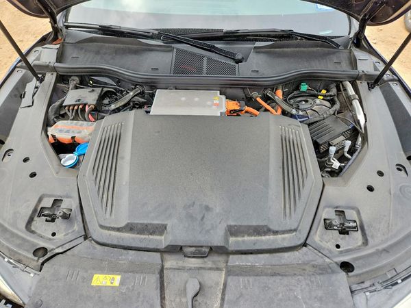 2022 AUDI E-TRON — Engine bay