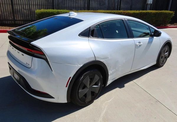 2025 TOYOTA PRIUS