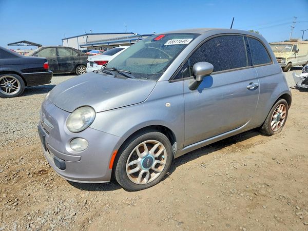 2015 FIAT 500 Pop — Front 3/4