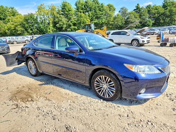 2014 LEXUS ES — Passenger 3/4