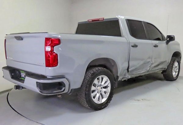 2024 CHEVROLET SILVERADO Custom