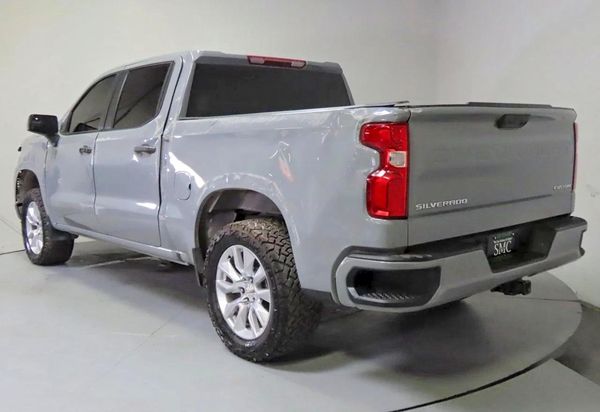 2024 CHEVROLET SILVERADO Custom