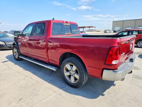 2015 RAM 1500 SLT