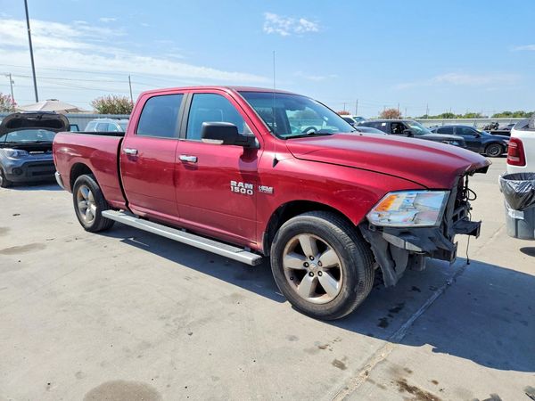2015 RAM 1500 SLT
