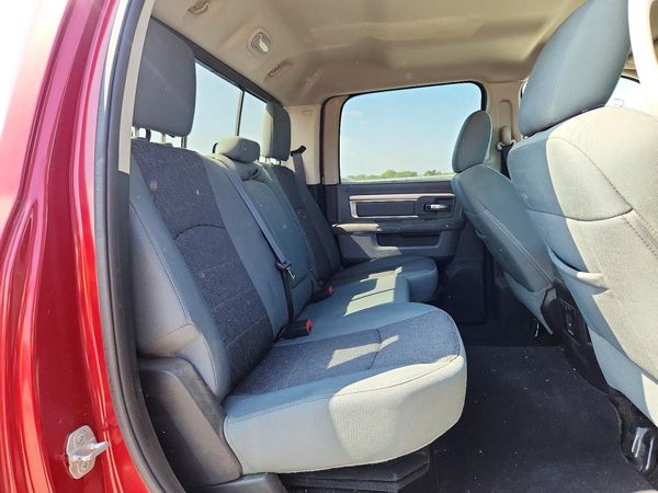 2015 RAM 1500 SLT