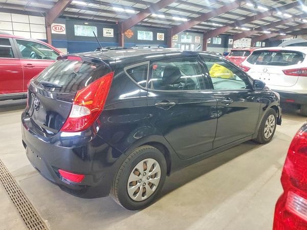 2017 HYUNDAI ACCENT SE Base