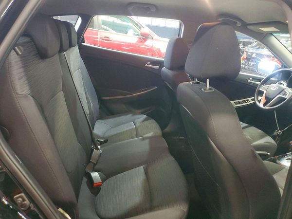 2017 HYUNDAI ACCENT SE Base