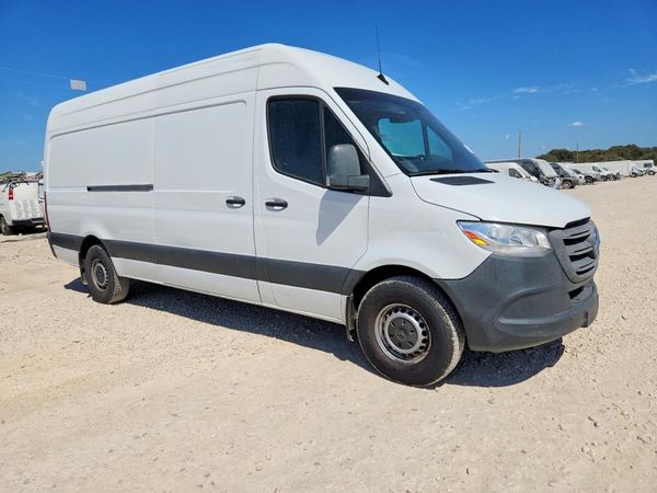2020 MERCEDES-BENZ SPRINTER 907 (VS30) — Passenger 3/4