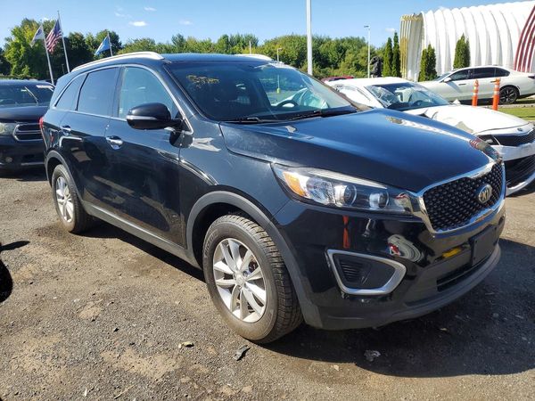 2017 KIA SORENTO L, LX