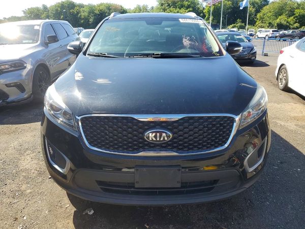 2017 KIA SORENTO L, LX