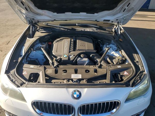 2016 BMW 535 — Engine bay