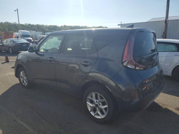 2023 KIA SOUL LX, S