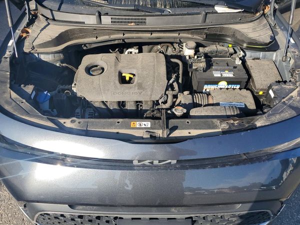 2023 KIA SOUL LX, S