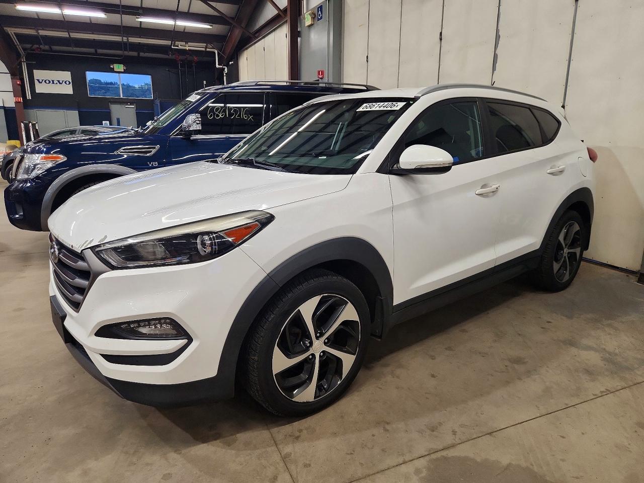 2016 HYUNDAI TUCSON