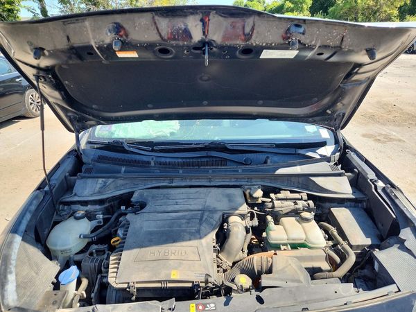 2018 KIA NIRO FE (HEV), LX (HEV) — Engine bay