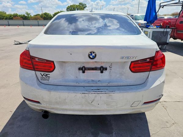2015 BMW 320 320i