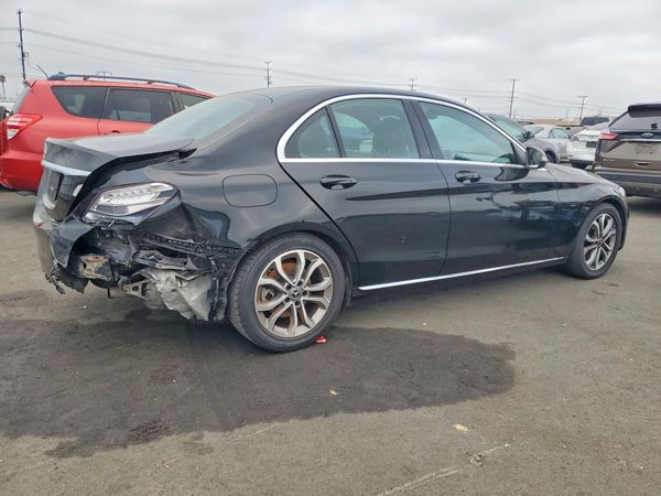 2018 MERCEDES-BENZ C-CLASS C300