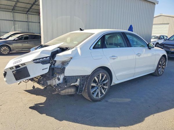 2021 AUDI A4 quattro Premium