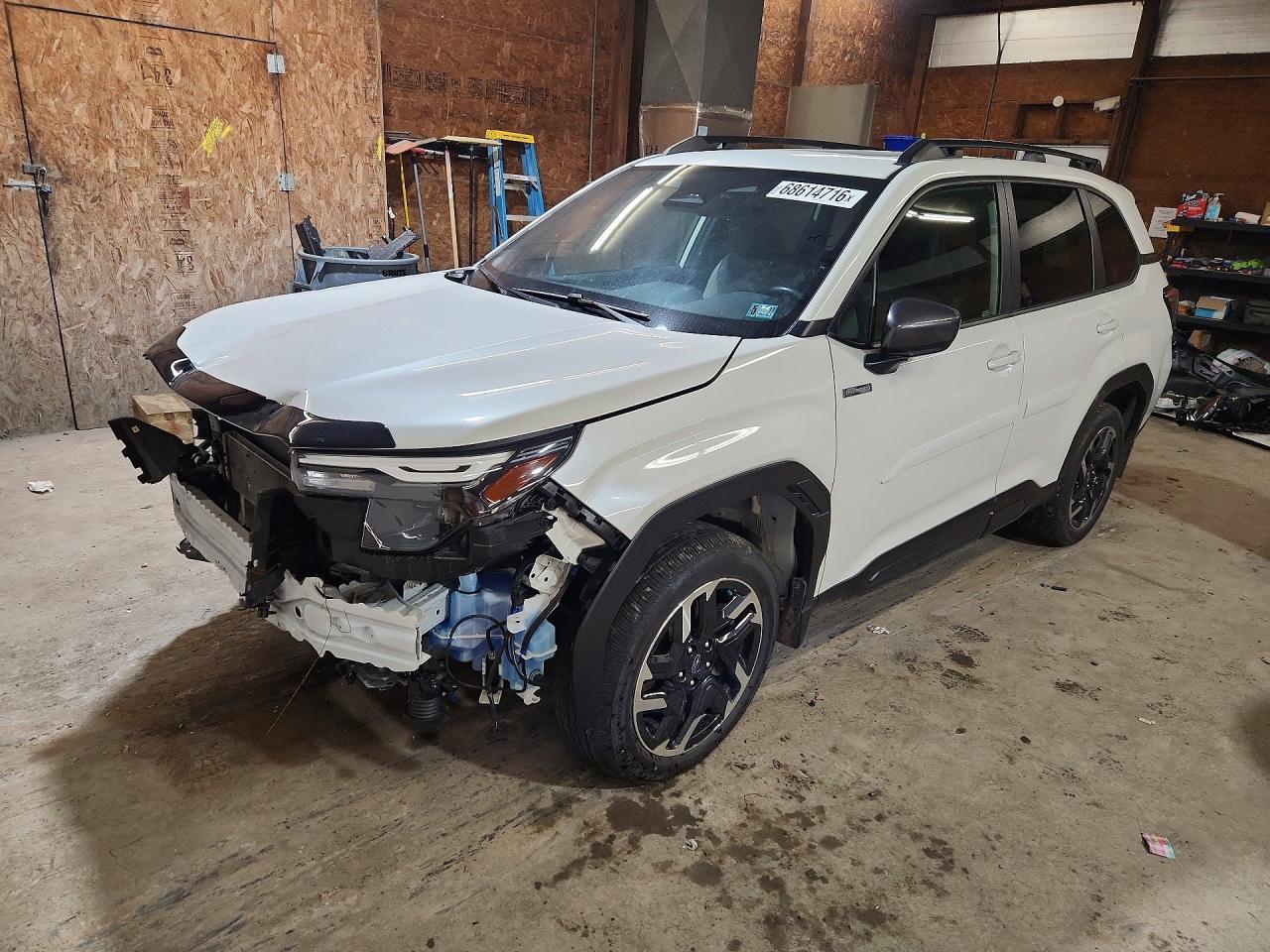 2025 SUBARU FORESTER — Front 3/4