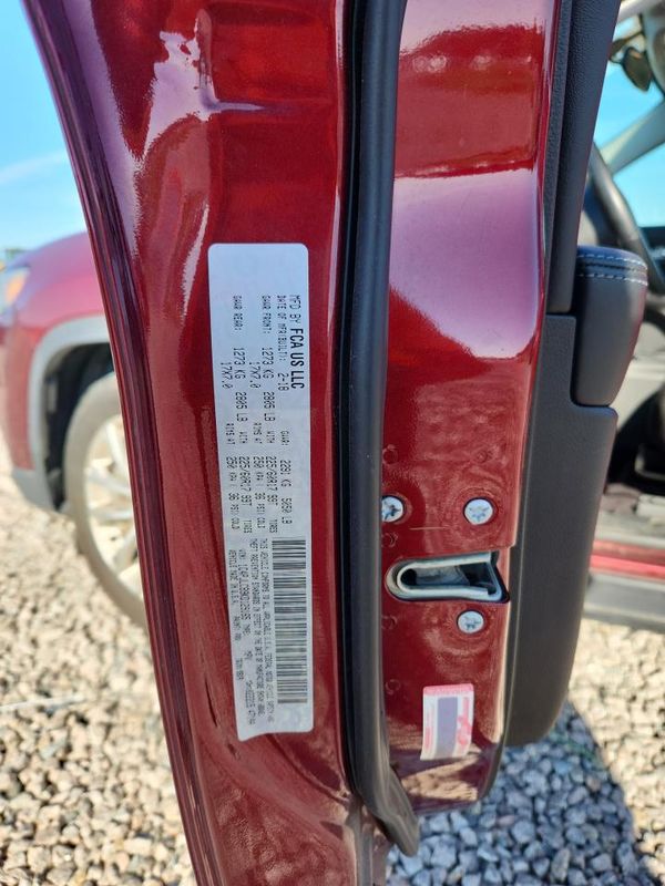 2019 JEEP CHEROKEE
